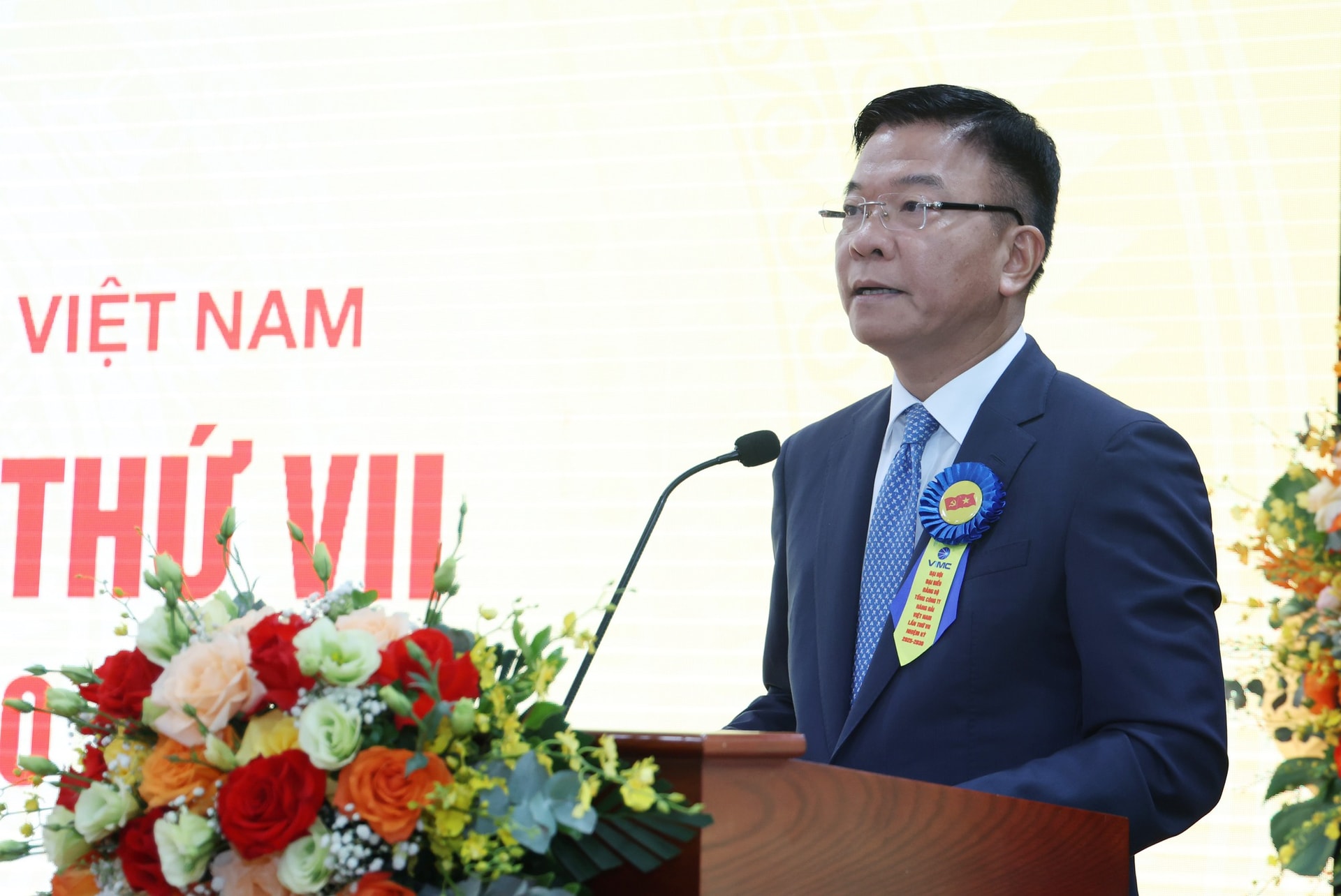 Phó Thủ tướng Lê Thành Long: Xây dựng VIMC giữ vị trí số 1 của ngành hàng hải Việt Nam- Ảnh 4.