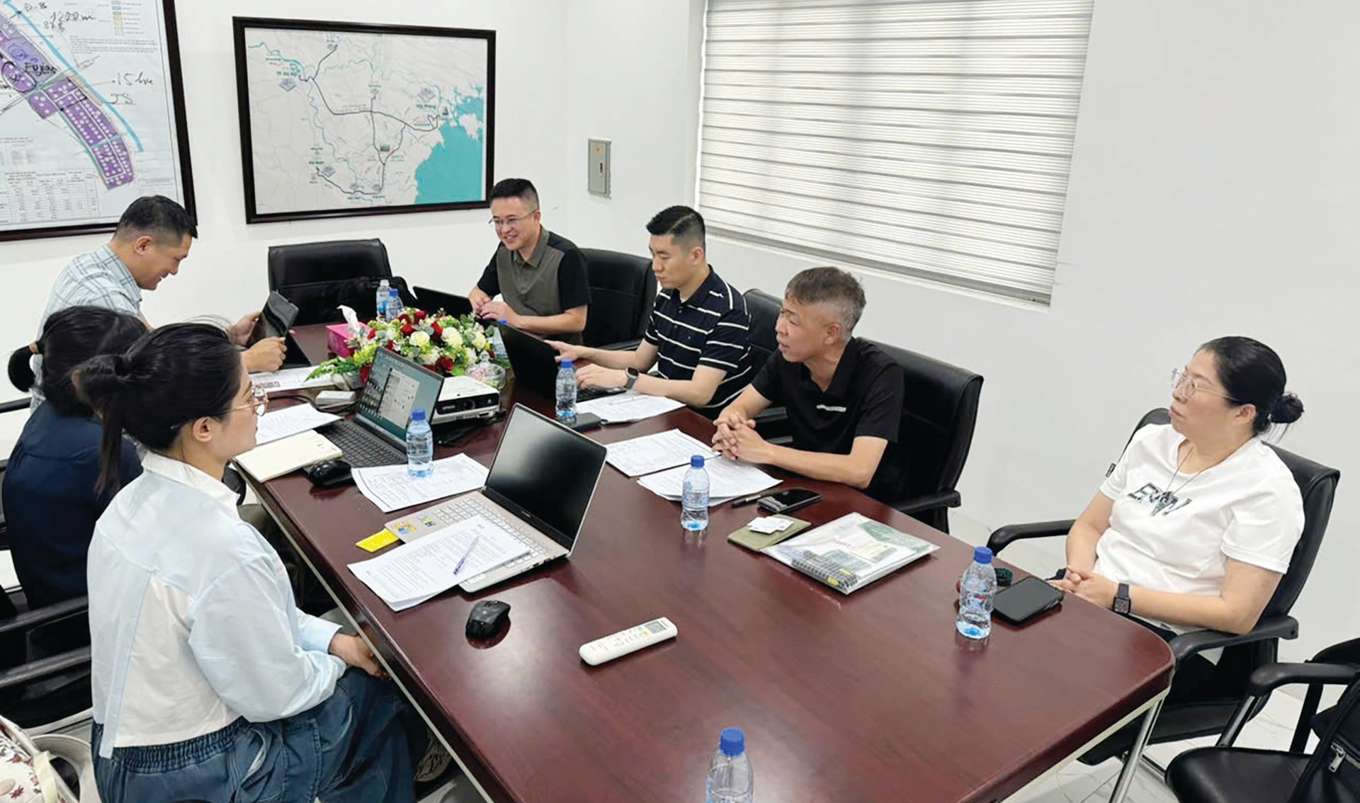 Ms. Bui Thi Yen connecting with international partners to implement projects in Vietnam