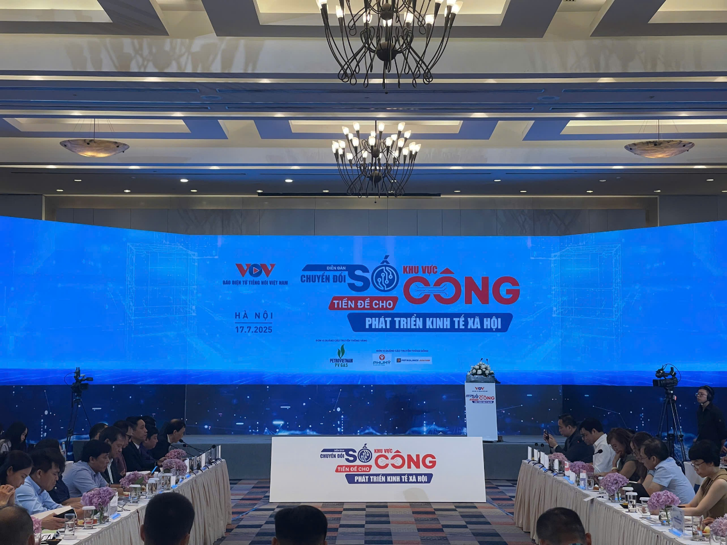 Toàn cảnh Diễn đàn