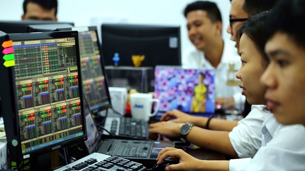 Thanh khoản và thuế thu nhập cá nhân chuyển nhượng chứng khoán, bất động sản