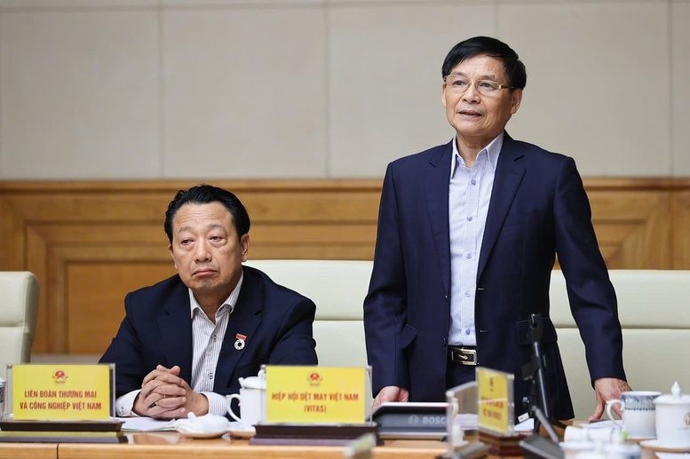 Đề xuất triển khai mô hình Trung tâm giao dịch nguyên phụ liệu ngành da giày - dệt may