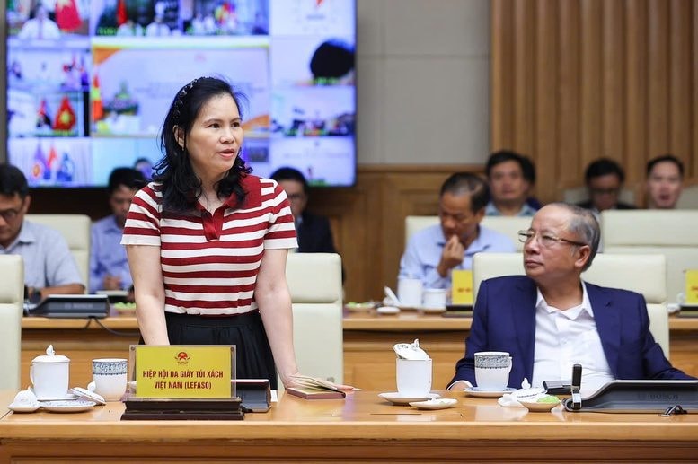 Đề xuất triển khai mô hình Trung tâm giao dịch nguyên phụ liệu ngành da giày - dệt may