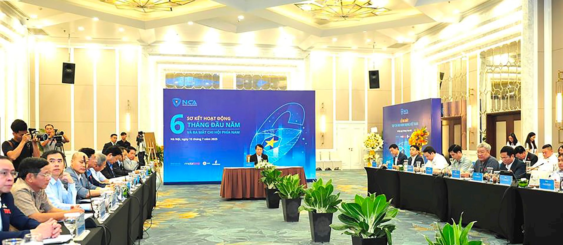 H1. Toàn cảnh Hội nghị (2)