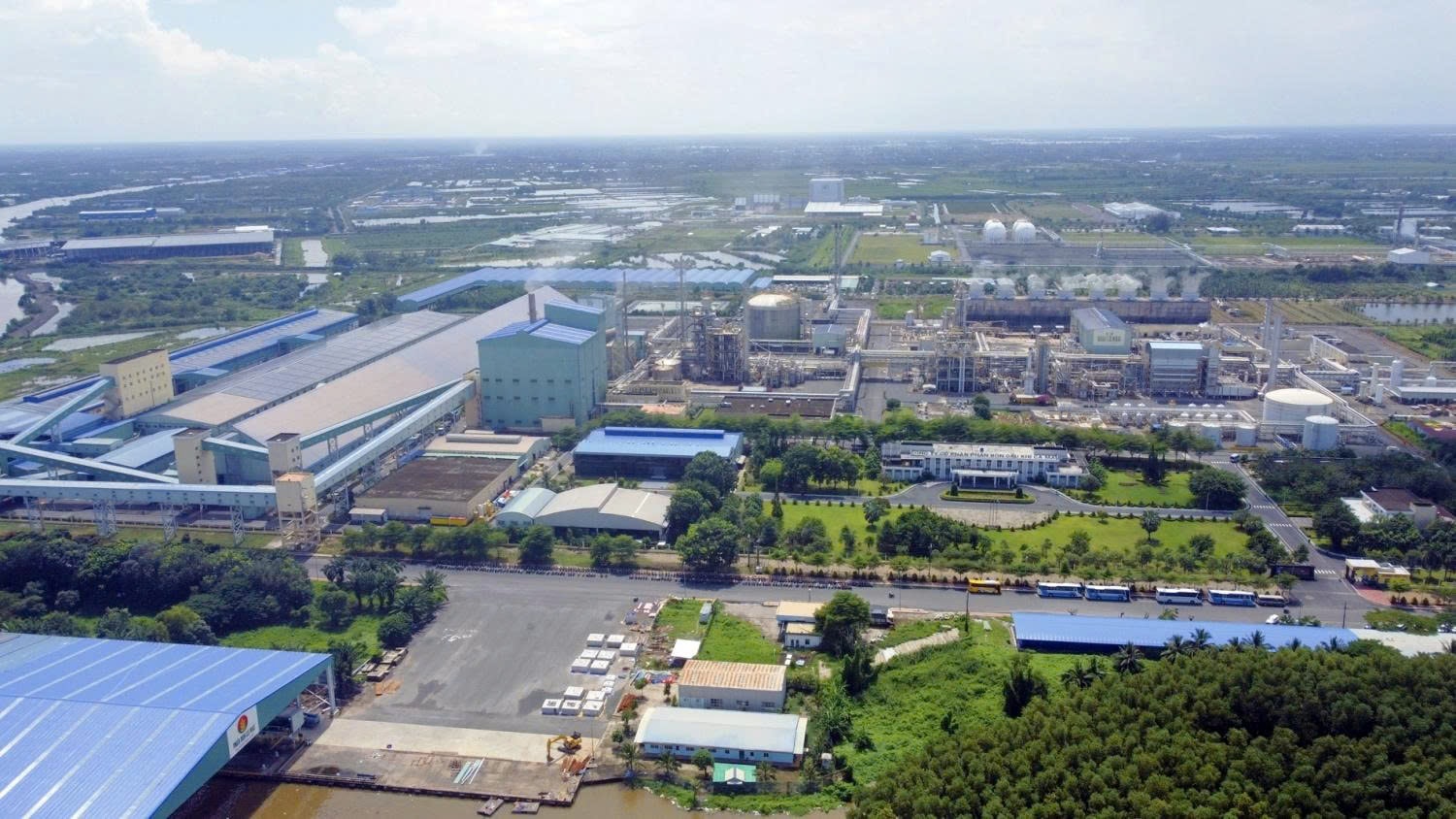 Nhà máy Đạm Cà Mau hướng đến _xanh hóa_ nền công nghiệp của Việt Nam