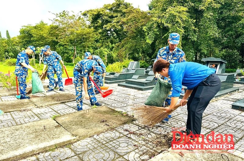 6. Lao động làm đẹp Nghĩa trang liệt sĩ Nhơn Trạch