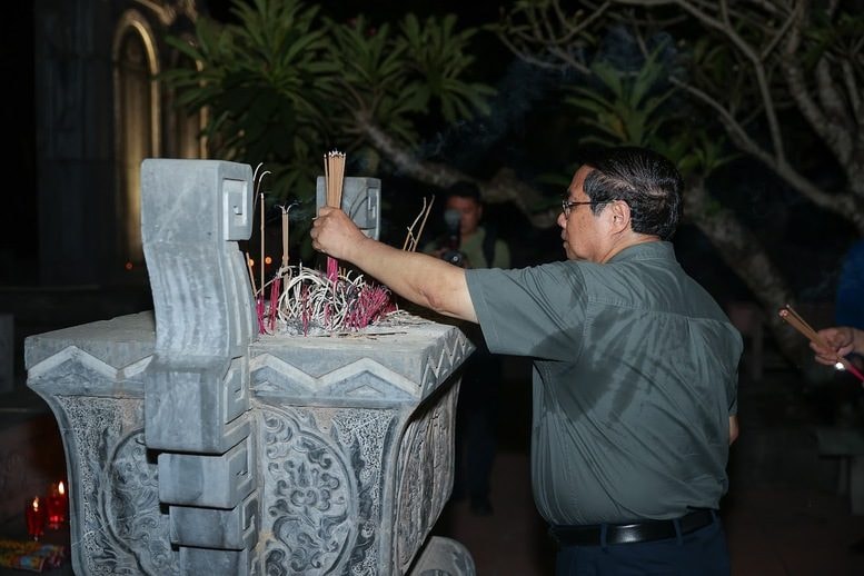 Thủ tướng: Các Anh hùng liệt sĩ đã làm rạng rỡ non sông, đất nước ta