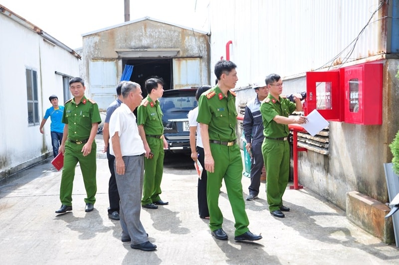 nhan-dien-ach-tac-phap-luat-kinh-doanh-31.7.2.jpg