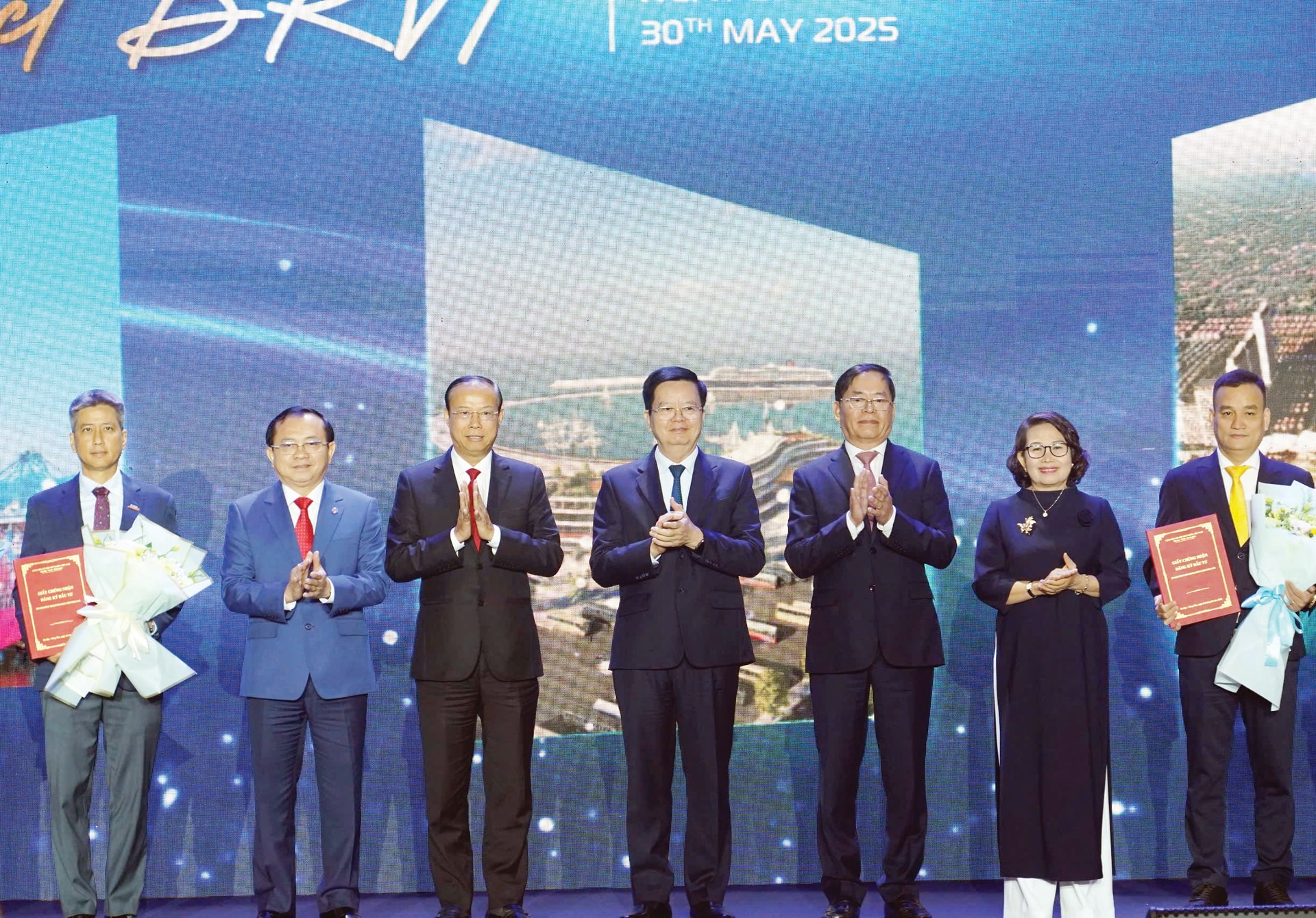 TRao chứng nhận đầu tư