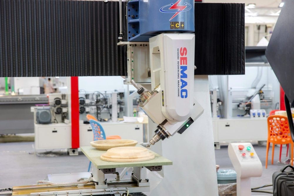 Khai mạc Hội chợ Máy và Nguyên liệu gỗ quốc tế Bình Dương