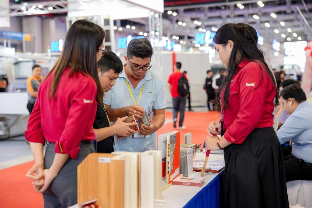 Khai mạc Hội chợ Máy và Nguyên liệu gỗ quốc tế Bình Dương