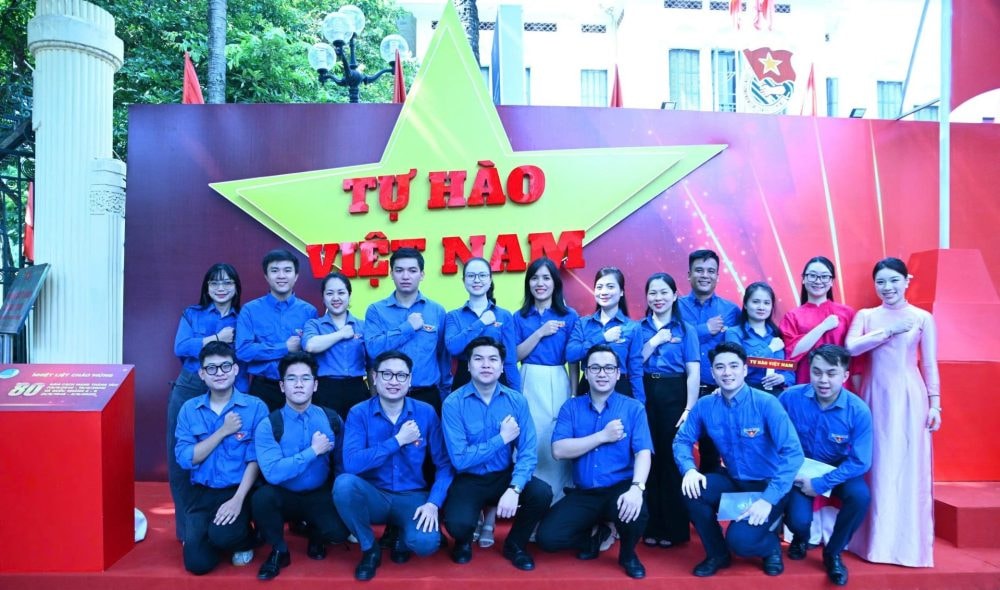 Phát động Chiến dịch truyền thông “Tôi yêu Tổ quốc tôi”