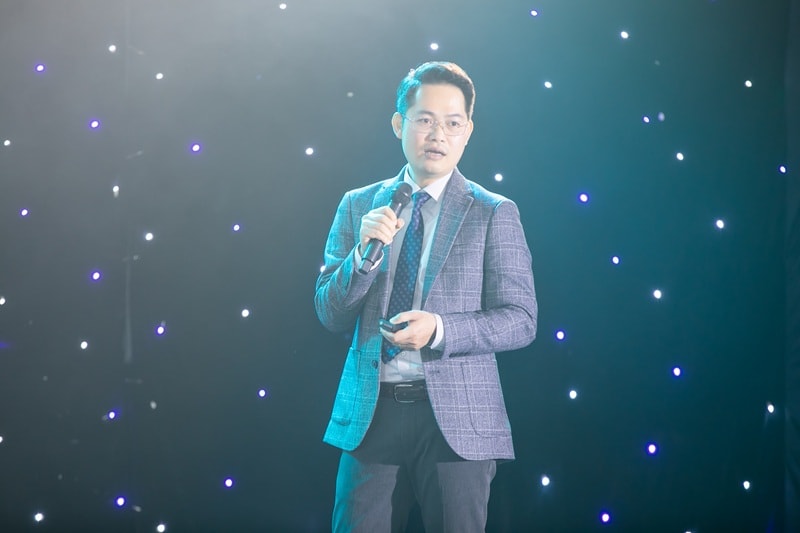 Trần Hoàng Sơn
