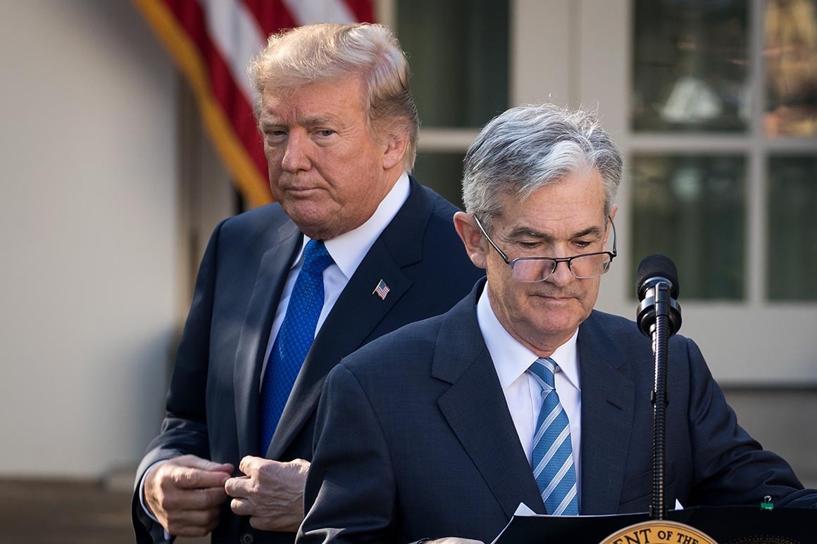 Ông Trump và Chủ tịch FED mâu thuẫn kịch liệt vì vấn đề lãi suất