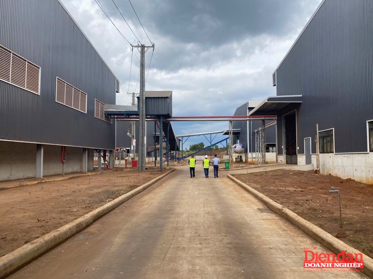 Doanh nghiệp nhỏ khu vực tư nhân đang gặp khó khăn khi tiếp cận nguồn vốn vay ưu đãi (Ảnh Khắc Trà)