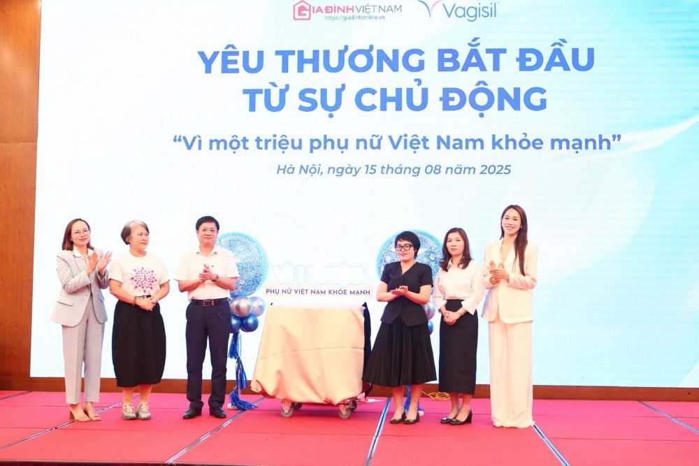 Ra mắt quỹ “Vì một triệu phụ nữ Việt Nam khỏe mạnh” Ra mắt quỹ “Vì một triệu phụ nữ Việt Nam khỏe mạnh”