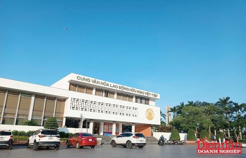 hai-phong-can-minh-bach-hoat-dong-kinh-doanh-tai-cung-van-hoa-lao-dong-huu-nghi-viet-tiep-1(1).jpg