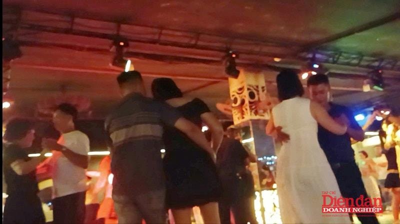 hai-phong-can-minh-bach-hoat-dong-kinh-doanh-tai-cung-van-hoa-lao-dong-huu-nghi-viet-tiep-4(1).jpg