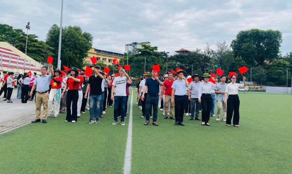 Doanh nhân Việt Nam sẵn sàng tham gia diễu binh, diễu hành A80