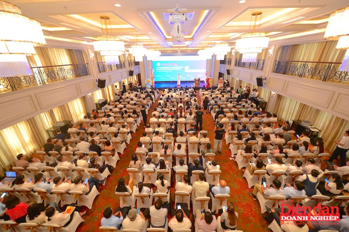 Diễn đàn logistics Vùng lần VI: Logistics xuyên biên giới - Sức bật tăng trưởng vùng Bắc Trung Bộ và Duyên hải miền Trung” diễn ra sáng 22/8 tại Thành phố Huế.