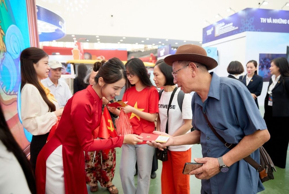 Sun Group tái hiện hành trình gần hai thập kỷ “làm đẹp những vùng đất” tại Triển lãm A80