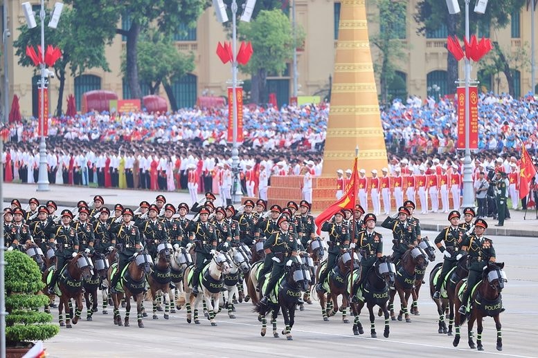 TỔNG THUẬT: Lễ Tổng duyệt chương trình diễu binh, diễu hành kỷ niệm 80 năm Quốc khánh 2/9