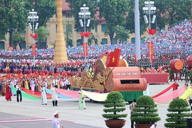 TỔNG THUẬT: Lễ Tổng duyệt chương trình diễu binh, diễu hành kỷ niệm 80 năm Quốc khánh 2/9