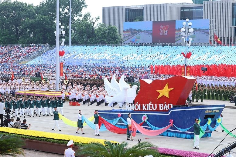 TỔNG THUẬT: Lễ Tổng duyệt chương trình diễu binh, diễu hành kỷ niệm 80 năm Quốc khánh 2/9