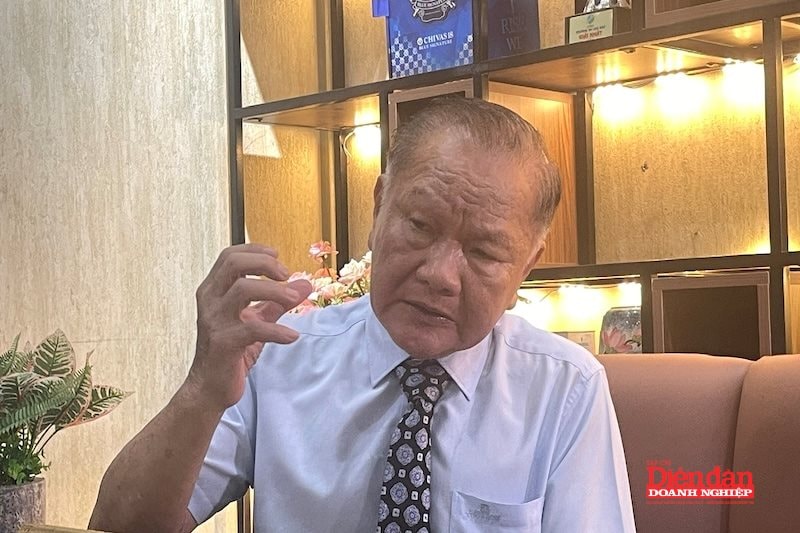 hinh ông Tôn Lâm
