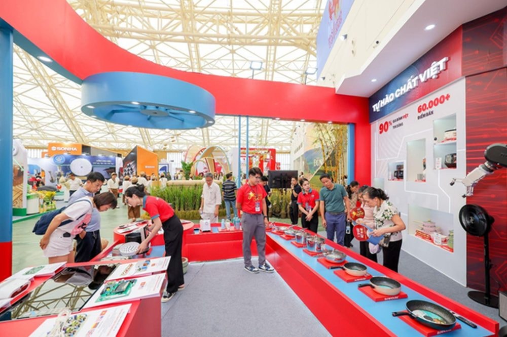 SUNHOUSE gây bất ngờ tại Triển lãm Thành tựu Đất nước với năng lực sản xuất vi mạch