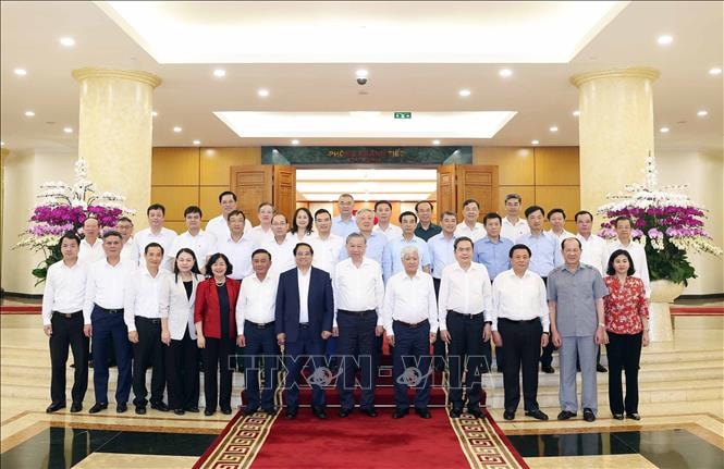 Bộ Chính trị cho ý kiến về công tác chuẩn bị Đại hội Đảng bộ MTTQ, các đoàn thể Trung ương- Ảnh 3.