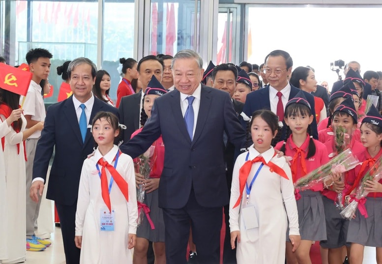 tong bi thu 4