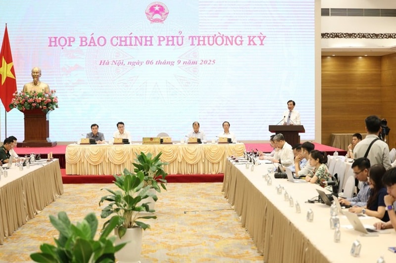 hop-bao-chinh-phu-t8.1.1.jpg