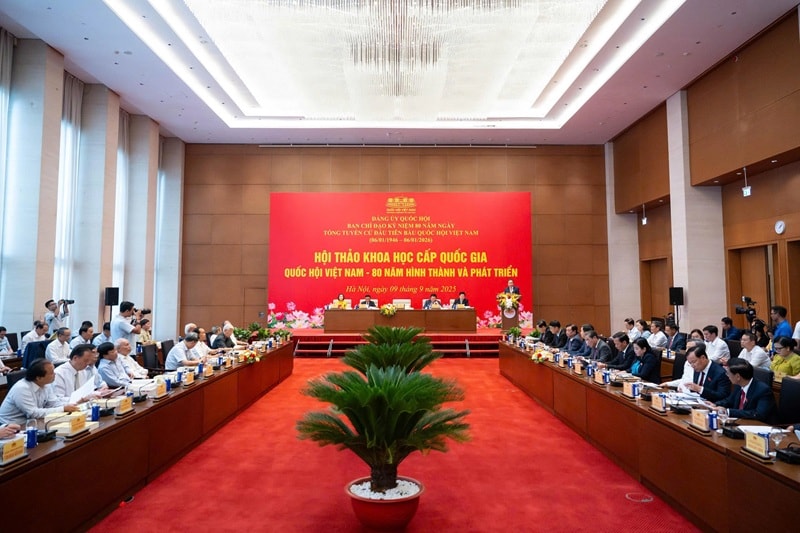 hoi-thao-khoa-hoc-80-nam-quoc-hoi-9.9.2.jpg