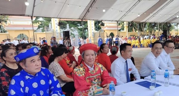 HĐHPVN dâng hương tri ân danh tướng đất Thăng Long