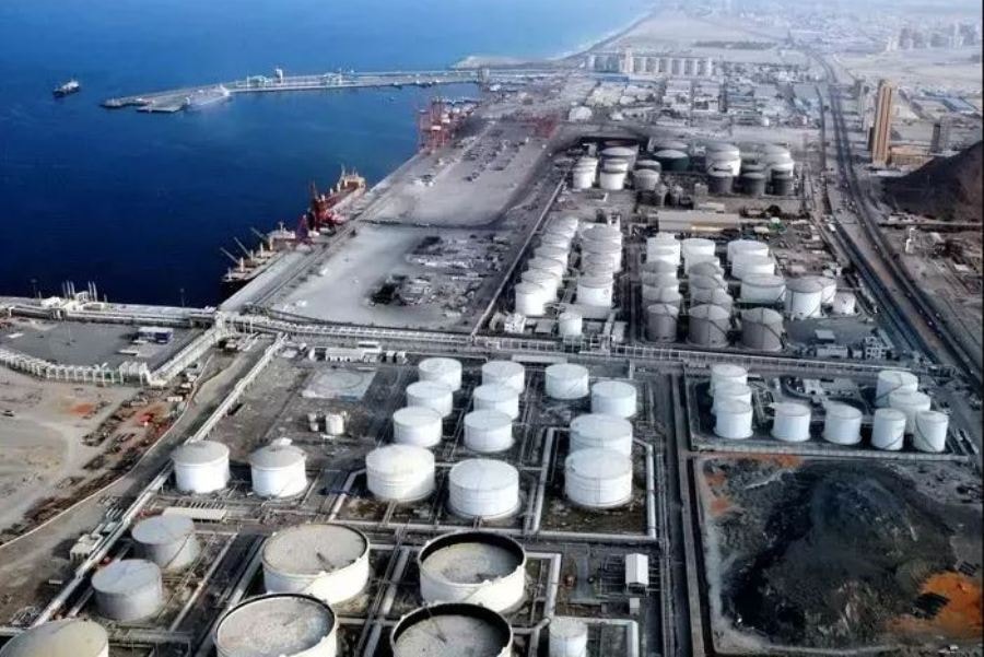 fujairah-trung-tam-luu-tru-dau-cua-uae.jpg