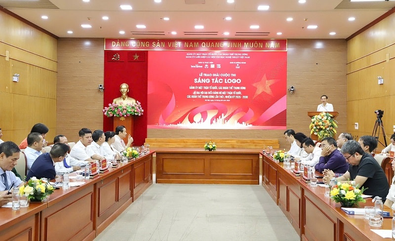 sang-tac-logo-2.jpg