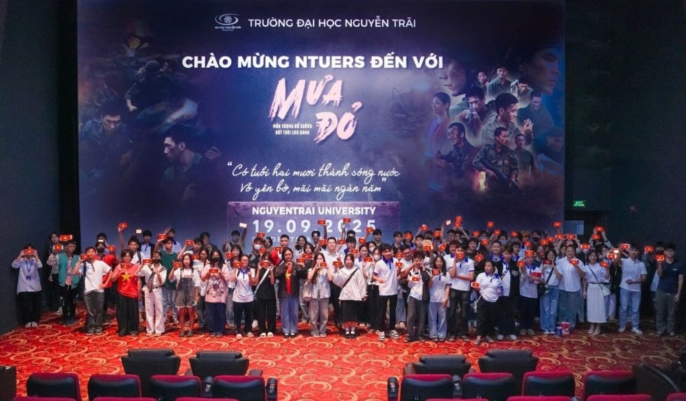 Mưa Đỏ – Hành trình tri ân và đánh thức trách nhiệm tuổi trẻ tại Trường Đại học Nguyễn Trãi