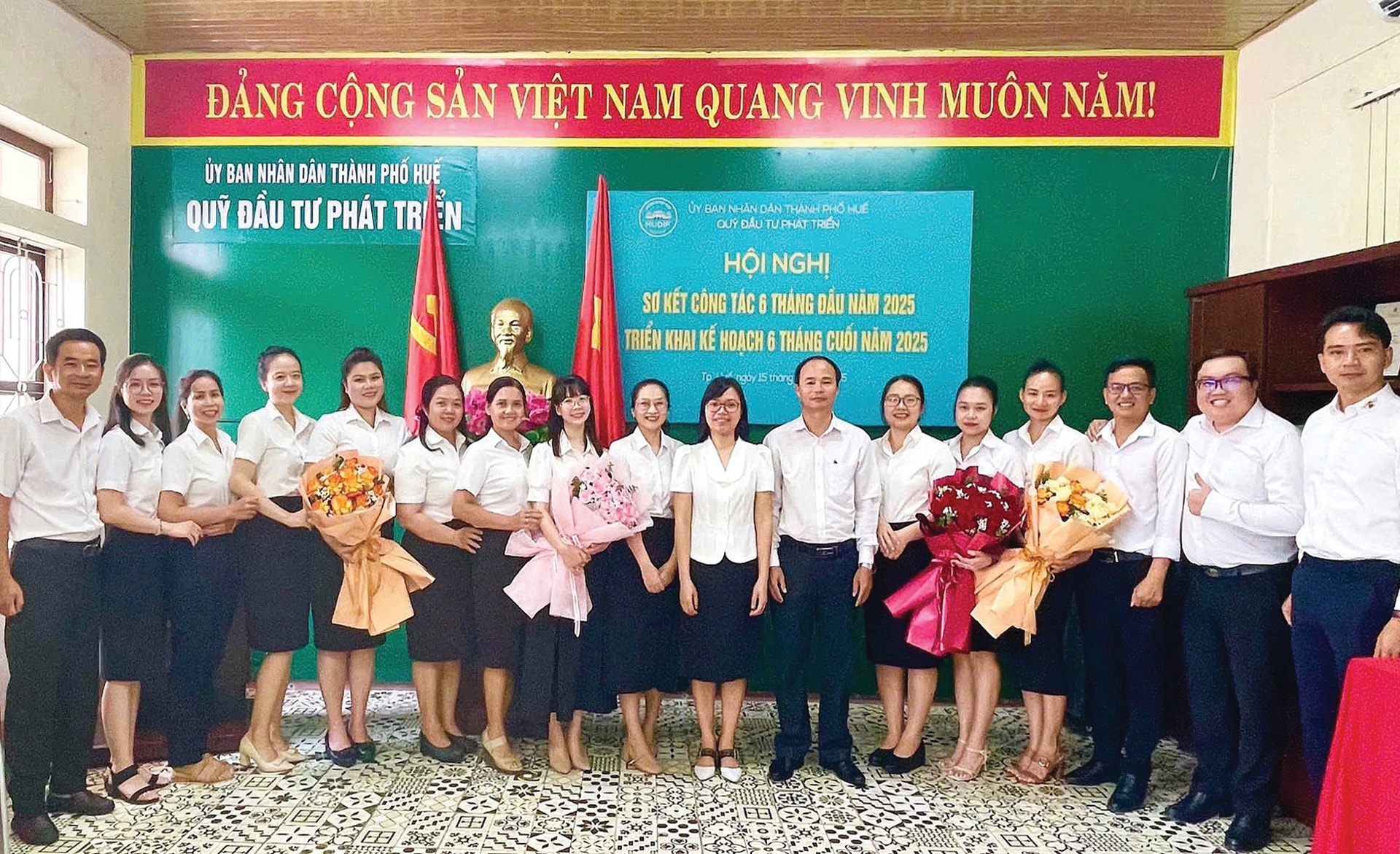 hoi nghi