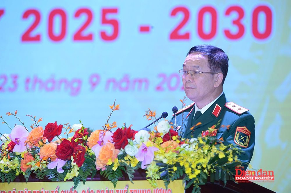khuatvietdung.jpg