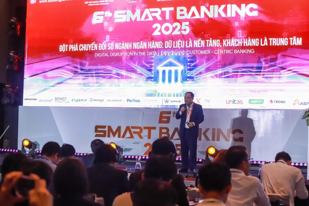 Smart Banking 2025: Dữ liệu là nền tảng, khách hàng là trung tâm trong chuyển đổi số ngân hàng