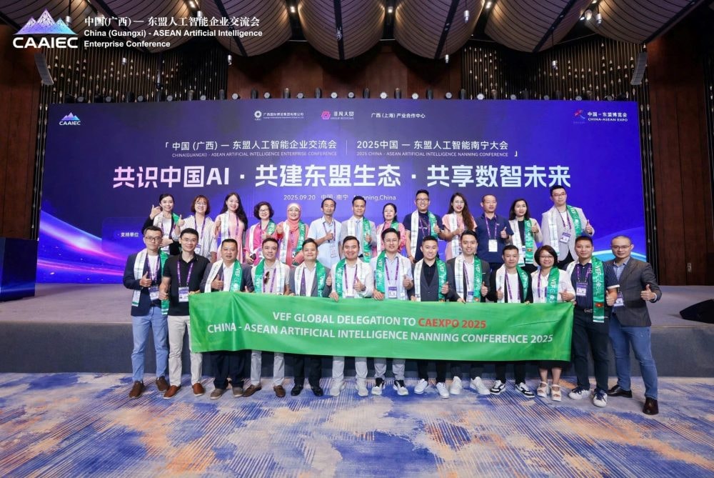 Đoàn 30 doanh nghiệp Việt Nam do VEF Global dẫn đầu tham dự CAEXPO 2025 và Hội nghị AI ASEAN – Trung Quốc Đoàn 30 doanh nghiệp Việt Nam do VEF Global dẫn đầu tham dự CAEXPO 2025 và Hội nghị AI ASEAN – Trung Quốc