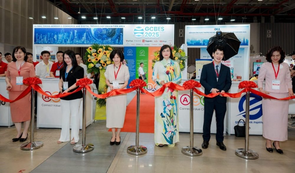 Thương mại điện tử – Điểm sáng trong bức tranh kinh tế số Việt Nam Thương mại điện tử – Điểm sáng trong bức tranh kinh tế số Việt Nam