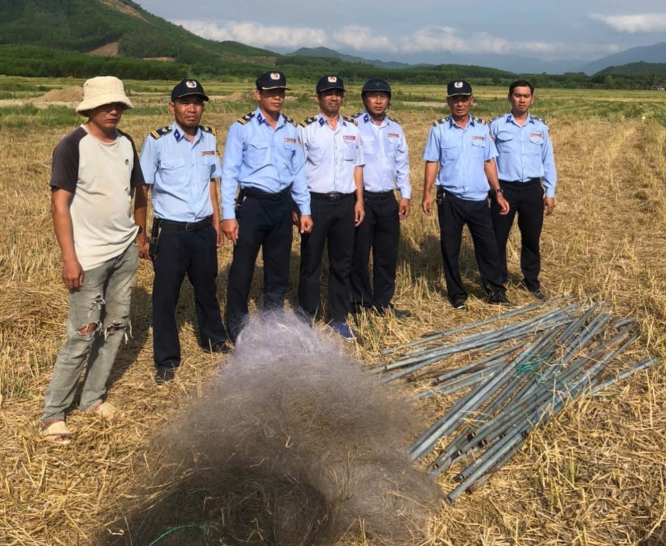 doi-chong-san-bat-chim-yen-cong-ty-thu-giu-rat-nhieu-san-bay-chim-tai-dien-khanh.jpg