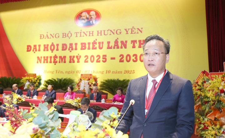 Ông Nguyễn Hữu Nghĩa - Ủy viên Ban Chấp hành Trung ương Đảng, Bí thư Tỉnh ủy Hưng Yên phát biểu khai mạc Đại hội.