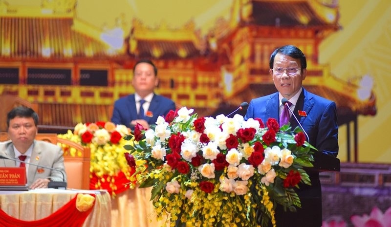 Ủy viên Bộ Chính trị, Bộ trưởng Bộ Công an Lương Tam Quang biểu dương, đánh giá cao những thành quả Đảng bộ TP. Huế đã đạt được trong nhiệm kỳ qua