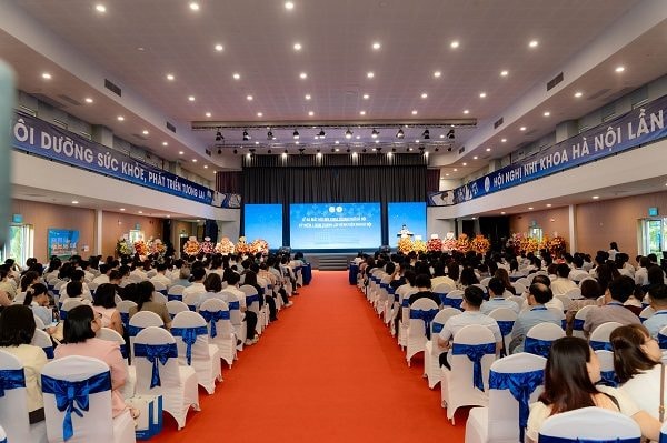 Phó Chủ tịch UBND TP Vũ Thu Hà dự lễ ra mắt Hội Nhi khoa Hà Nội