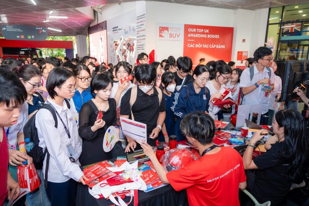 BUV mở thêm 5 chương trình đào tạo được cấp bằng trực tiếp từ Đại học Manchester Metropolitan 