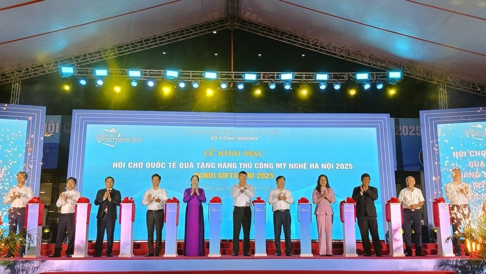 Khai mạc Hội chợ quốc tế Quà tặng hàng thủ công mỹ nghệ Hà Nội 2025