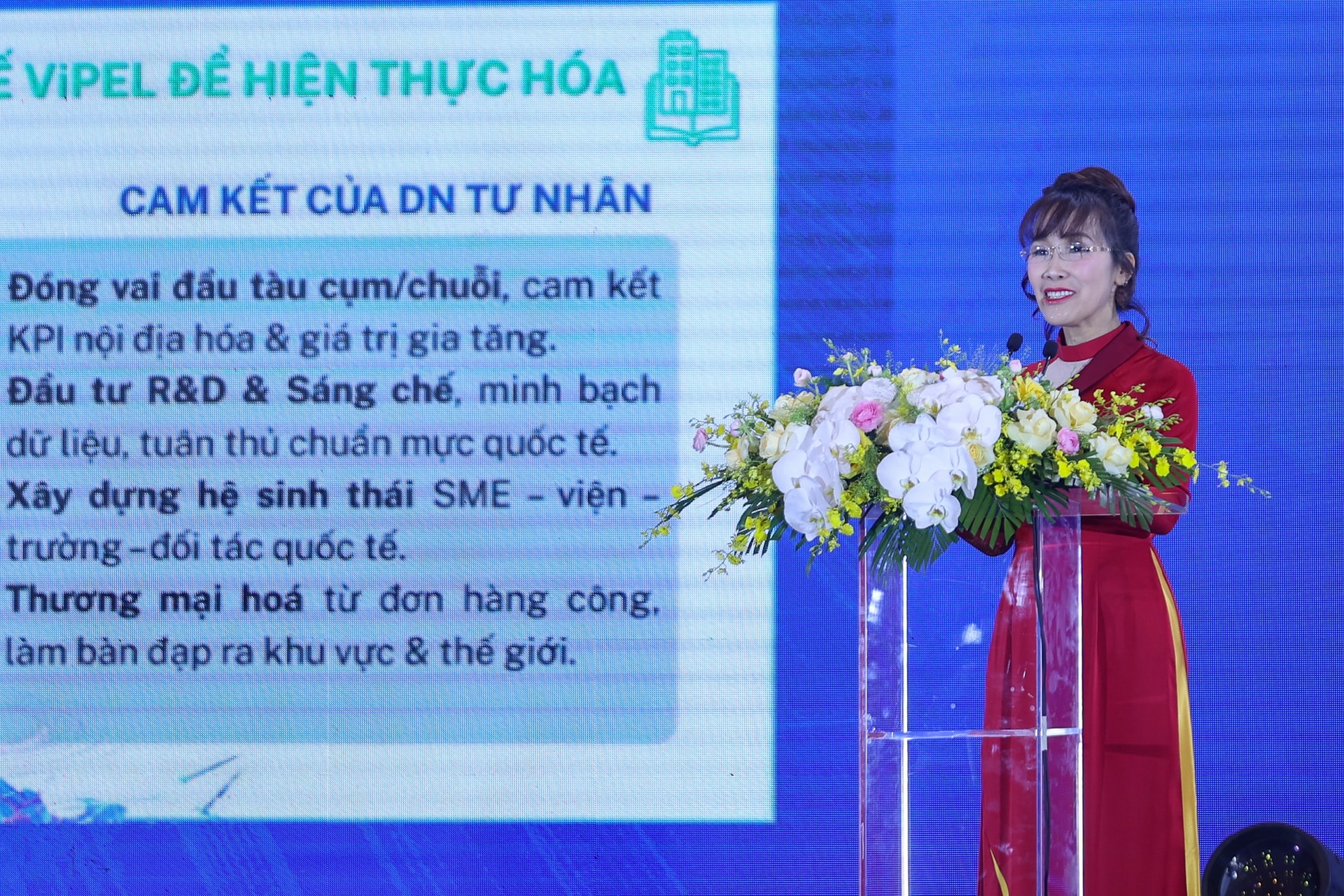 Thủ tướng: Doanh nghiệp, doanh nhân tư nhân '3 tiên phong' để 'công-tư đồng kiến quốc'- Ảnh 6.