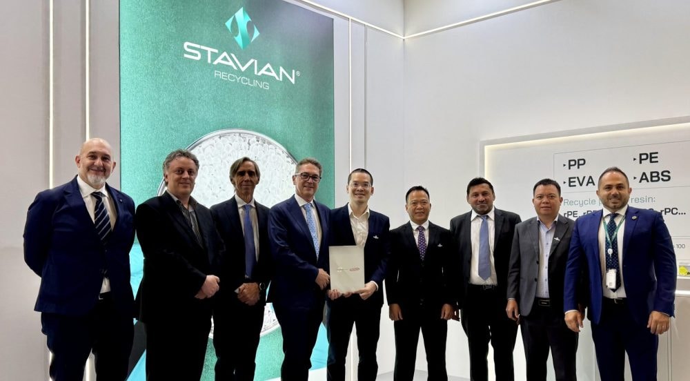 Công ty Cổ phần Nhựa tái chế Stavian ký kết biên bản ghi nhớ hợp tác với Starlinger và Amut
